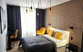 Tesorio Apartment Wrocław - AC, Balcony, Free Parking